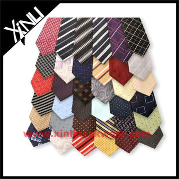 Le plus récent surplus de cravate en soie à vendre
